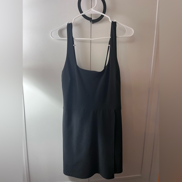 Abercrombie & Fitch Women’s Black Traveler Wrap Mini Athletic Dress - Picture 2 of 6